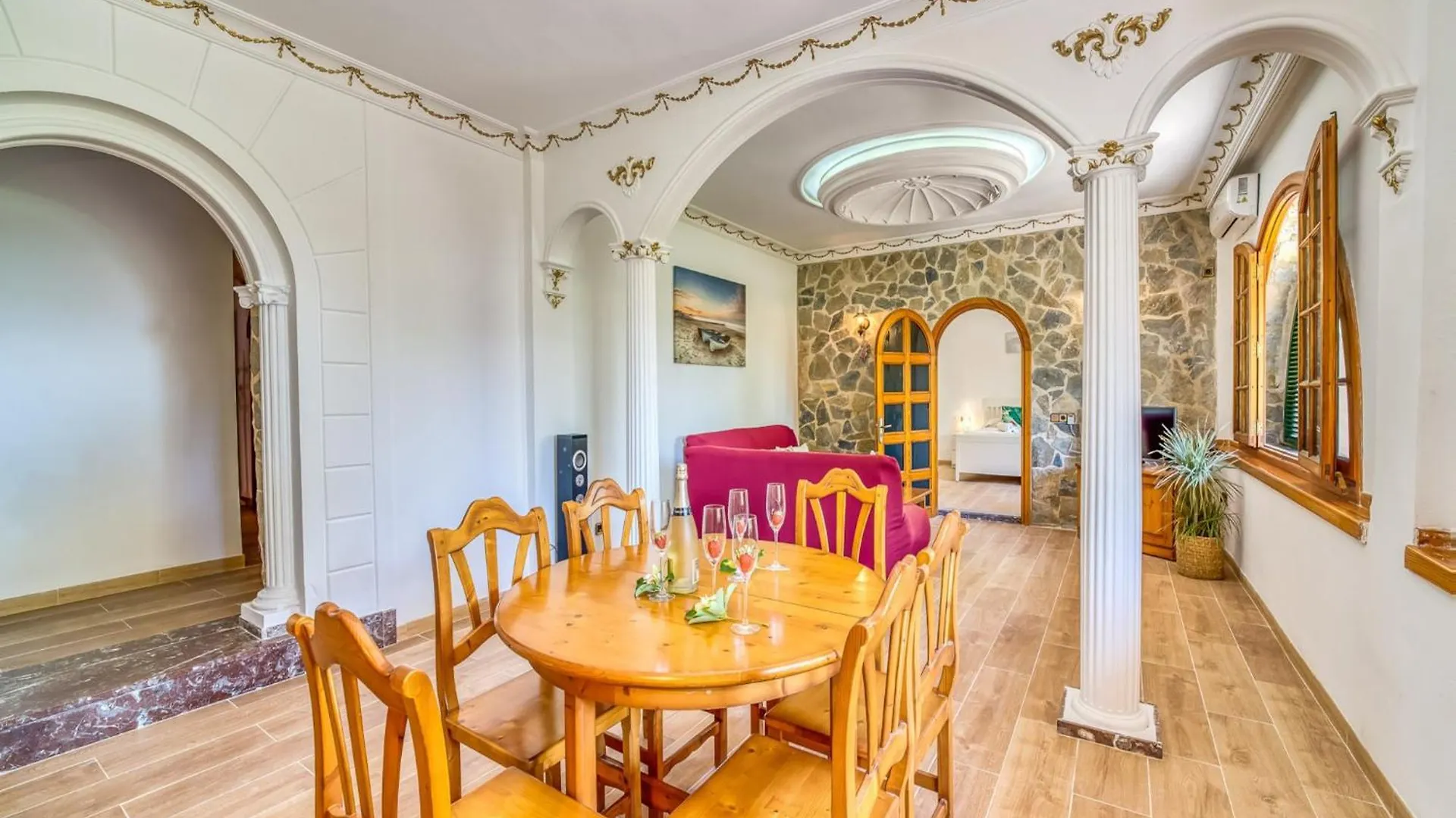 Charming Holiday Home For 6 Guests Alcúdia