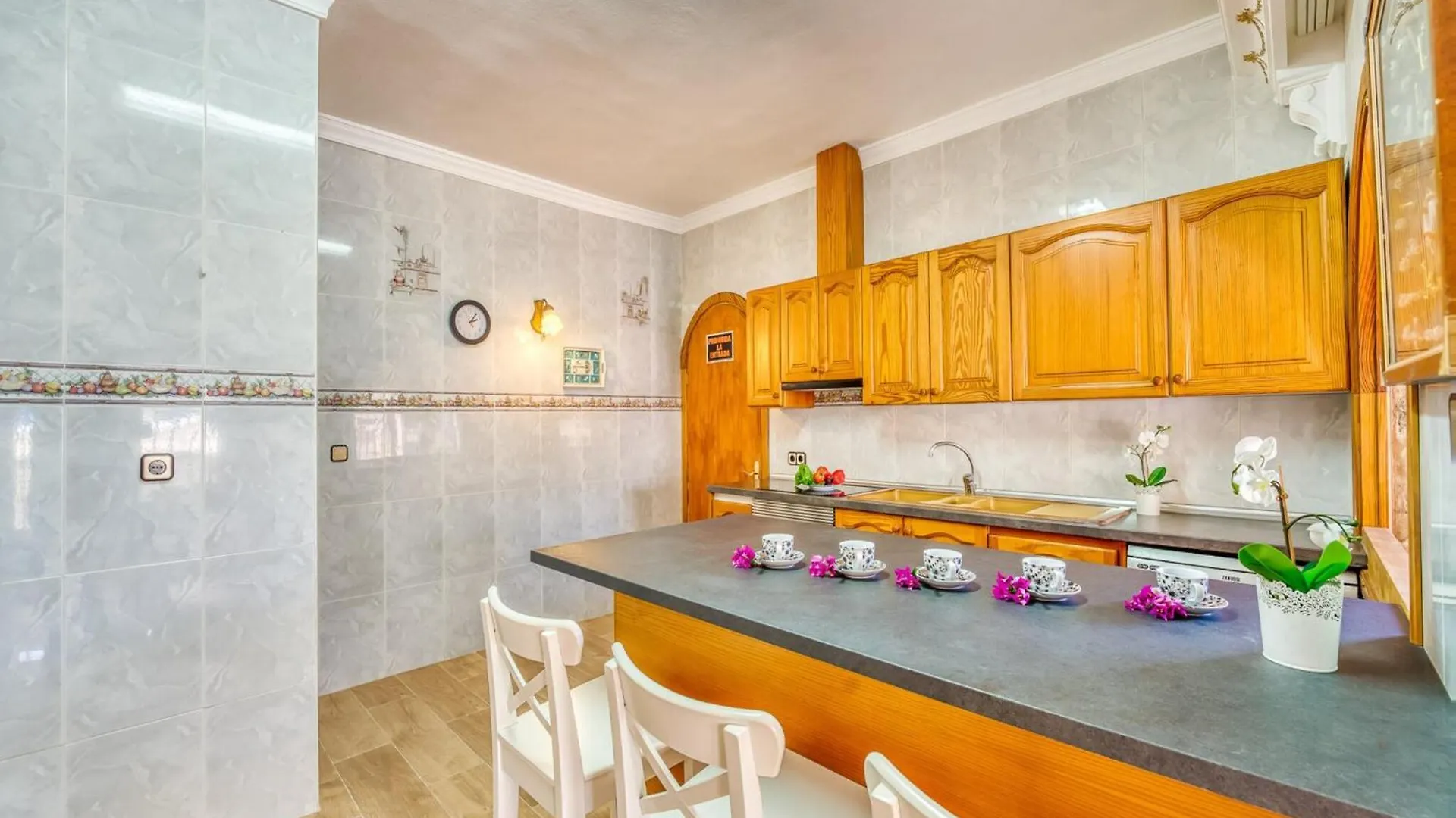 Charming Holiday Home For 6 Guests Alcúdia